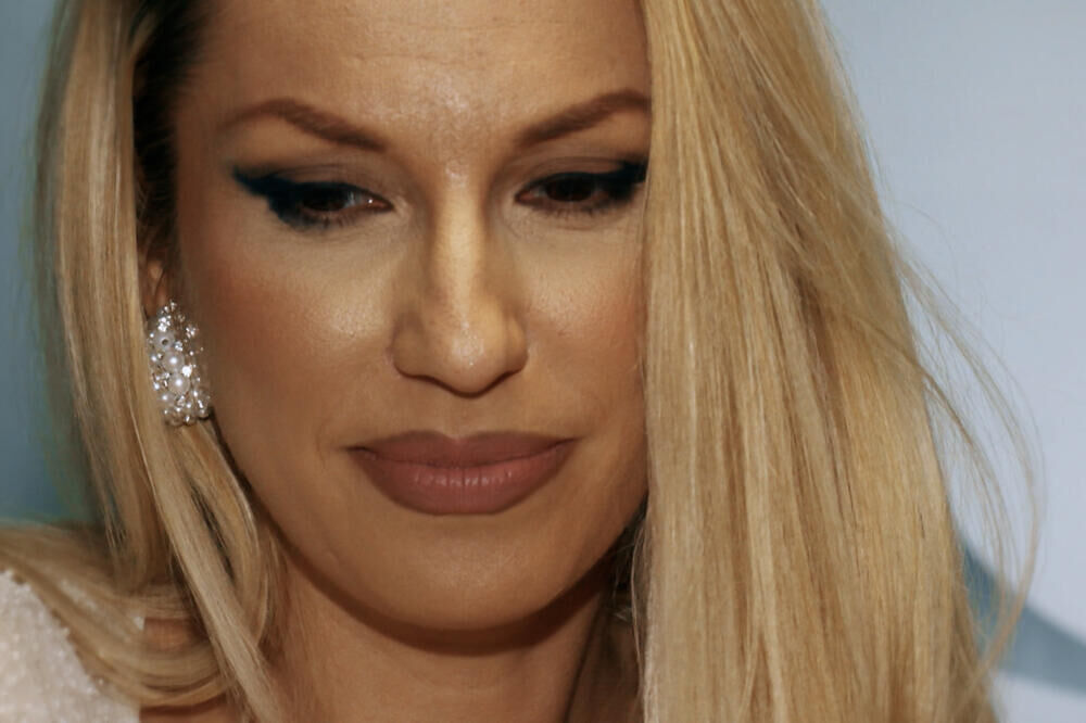 Rada Manojlović ponosna na nastope pod šotorom in na vašarih