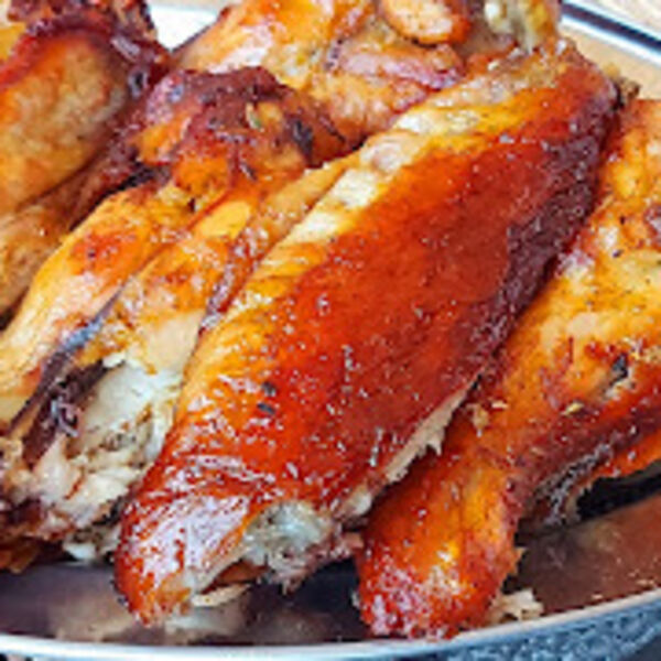 Koliko dugo treba da se peče pile u rerni? Koje je tačno vreme za najsočnije meso i hrskavu kožicu