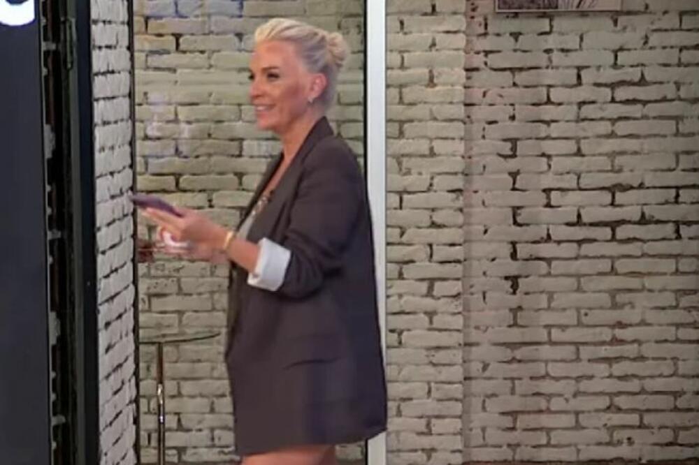 OMILJENA VODITELJKA DNEVNIKA POKAZALA VITKE NOGE: Stajling Tanje Ranđelović ODUŠEVIO SVE, grmi koliko je DOBRA