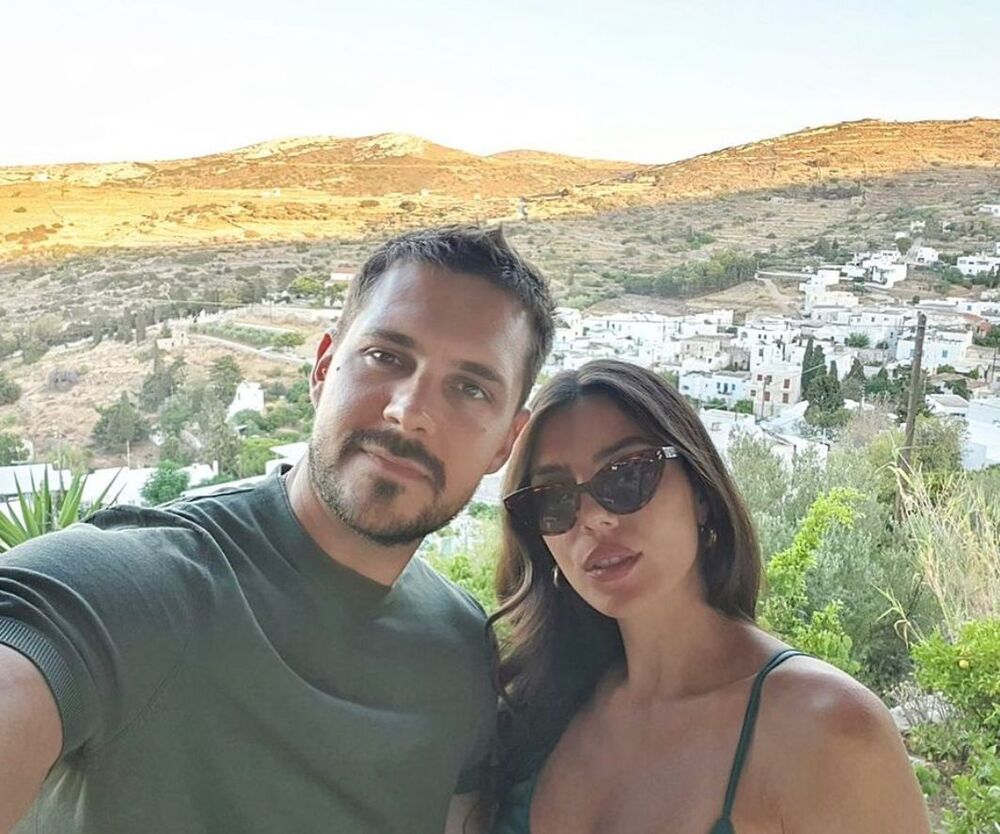 Miloš Biković sa trudnom izabranicom Ivanom Malić