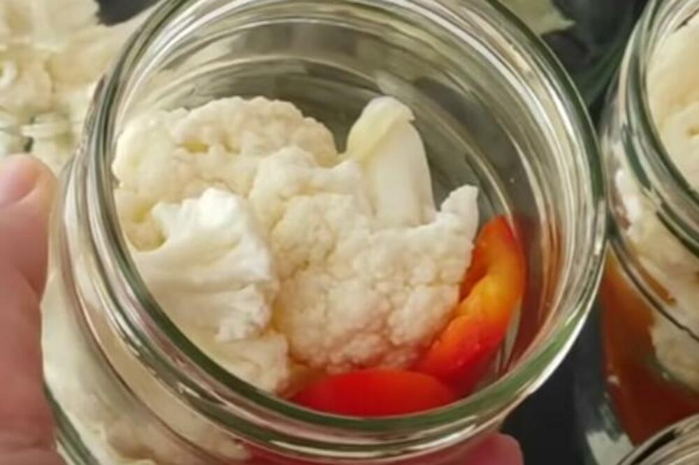 Kiseli karfiol gotov za tren oka: Zimnica koju ćete rado tamaniti i najbolje domaćice tražiće vam recept
