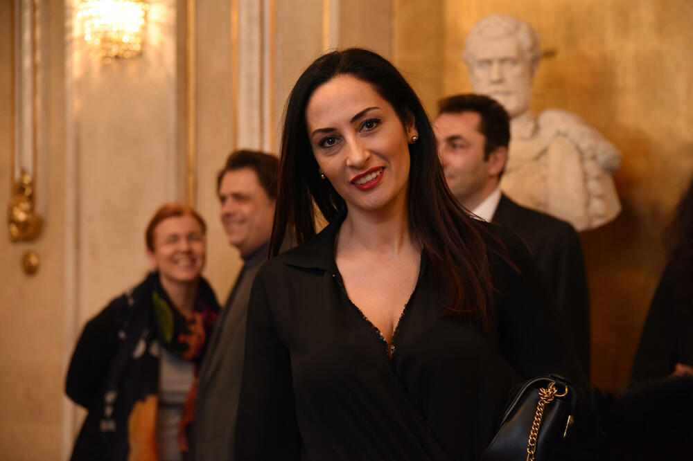 KO JE ZAPRAVO LJUBICA VRANJEŠ? O OVOJ ŽENI CELA SRBIJA DANAS BRUJI: Isplivale MALO POZNATE informacije