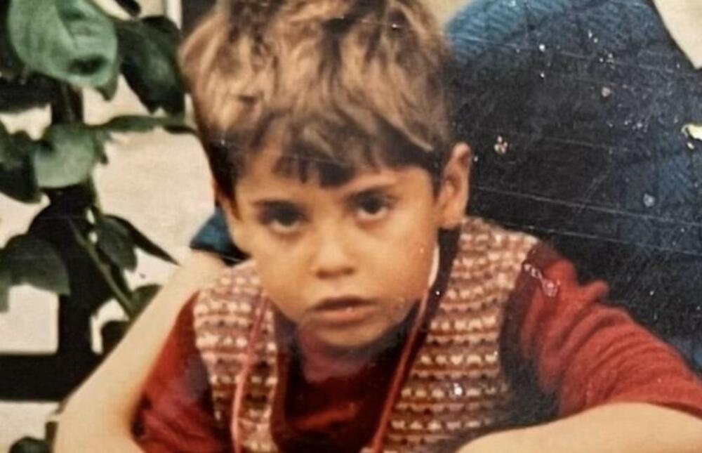 Njegova fotka iz detinjstva je obišla sve društvene mreže