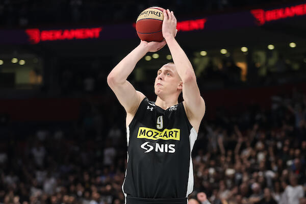 STIGLE INFORMACIJE: Evo u kakvom se stanju nalazi Smailagić, poznato kada se vraća na teren!