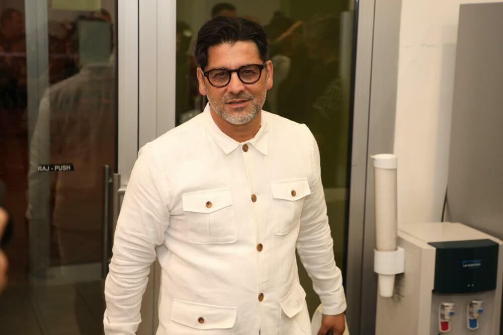 PRVA FOTOGRAFIJA DISKVALIFIKOVANOG RIJALITI UČESNIKA: Otišao je kod POZNATOG DASE, a onda se SVE saznalo