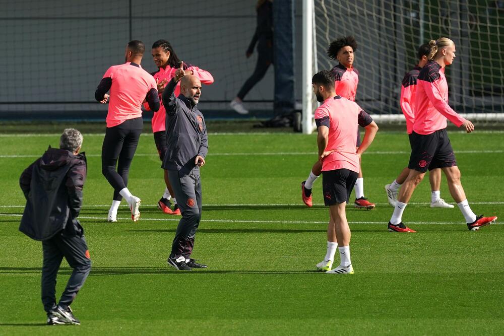 Pep Gvardiola na treningu Mančester sitija pred Crvenu zvezdu