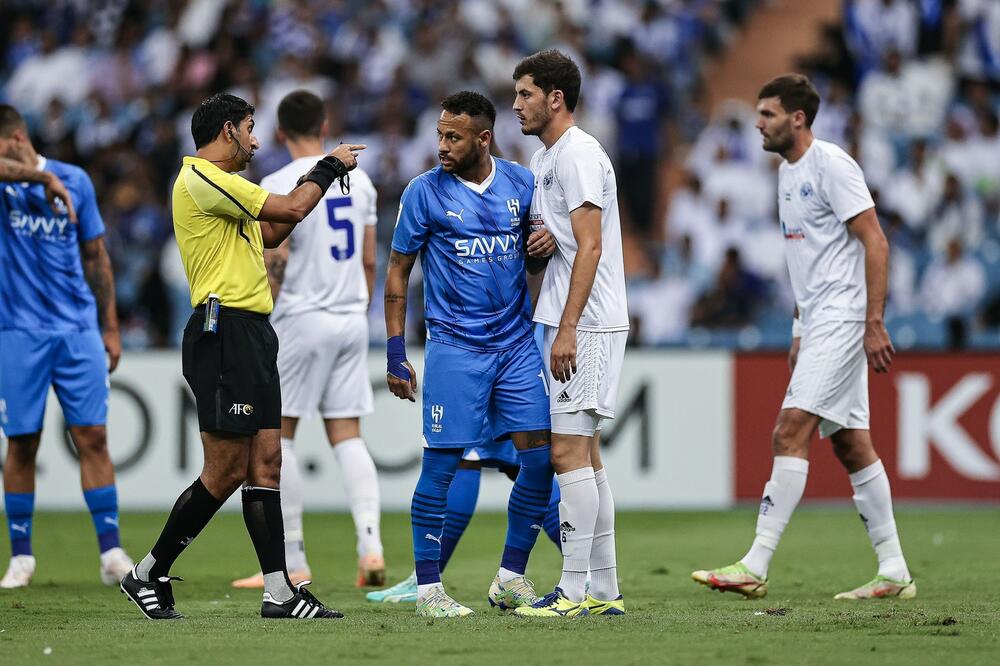 MITROVIĆ I NEJMAR SPAŠENI U 100. MINUTU! Navbahor sa dva Srbina bio blizu senzacije u Rijadu (FOTO)