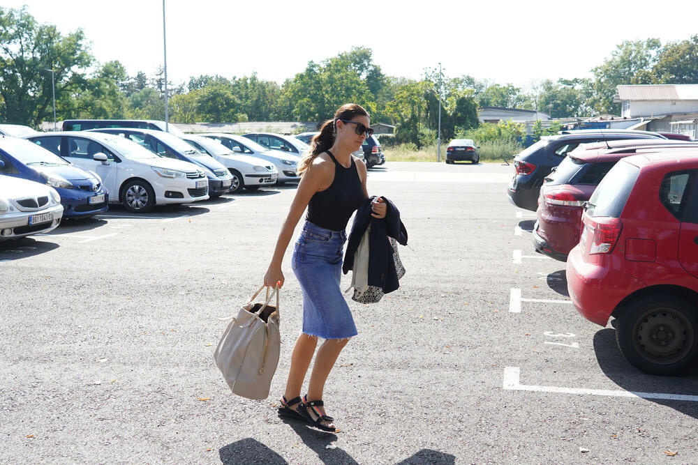 Nema scensku šminku na licu niti sređenu frizuru