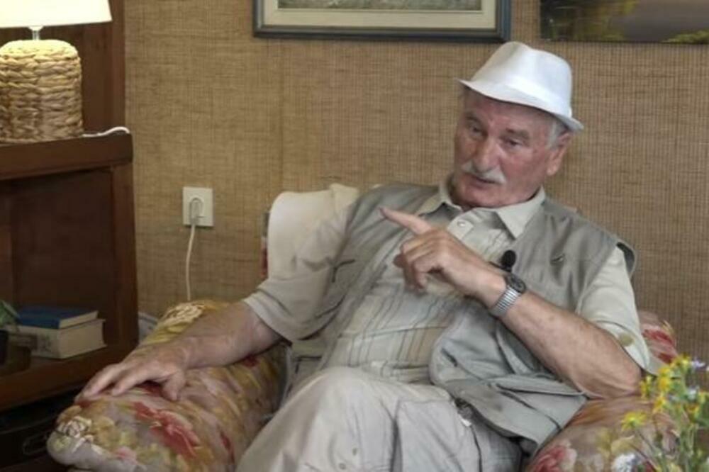 MEĐU PRVIMA IMAO PODNO GREJANJE, A SAD PRONAŠAO NAČIN ZA JEFTINU STRUJU: Deda Ljubi stižu RAČUNI od samo PAR STOTKI