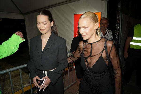 "Kada se nasilje pravda..." Potresna objava ćerke Nataše Bekvalac, Hana uzdrmala narod ovim rečima