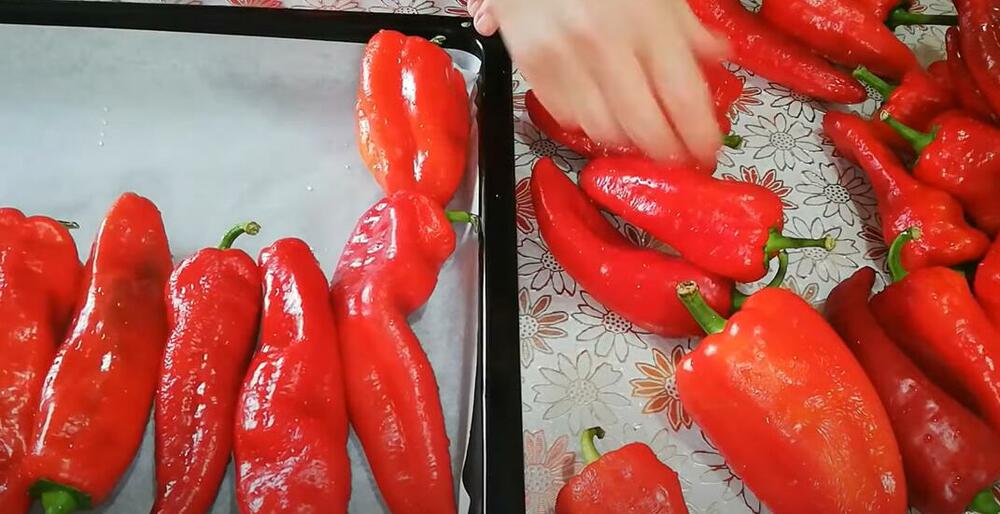 Pečene paprike u tegli sa belim lukom, Paprike, Zimnica