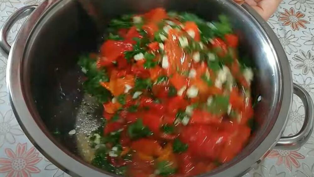 Pečene paprike u tegli sa belim lukom, Paprike, Zimnica