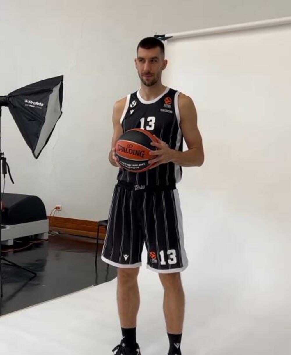 Dobrić u dresu Virtusa