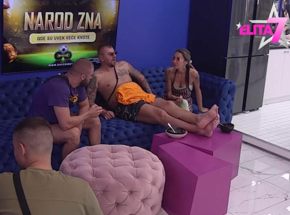 - Da je spremna tako nešto da uradi smo očekivali jer je ona par meseci pre rijalitija tako i prenosila na Instagramu i u svojim lajv prenosima.