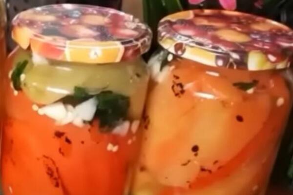 Omiljeni slavsko predjelo: Recept za najukusnije paprike u pavlaci