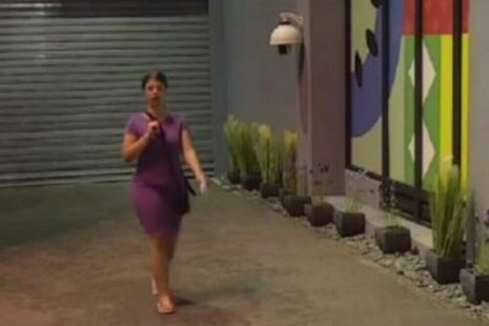 MILJANA KULIĆ LOMI SVE PRED SOBOM U RIJALITIJU: Pokušala da POBEGNE iz Elite, ISPLIVAO JEZIV SNIMAK, svi u ŠOKU