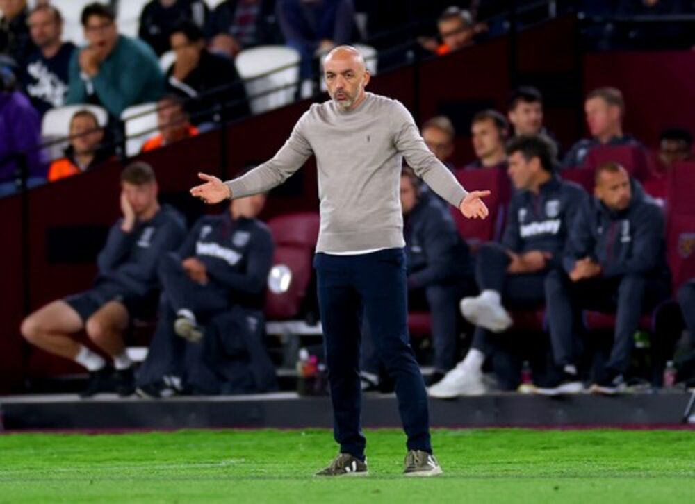 Žarko Lazetić na utakmici Vest Hema i TSC-a u Londonu