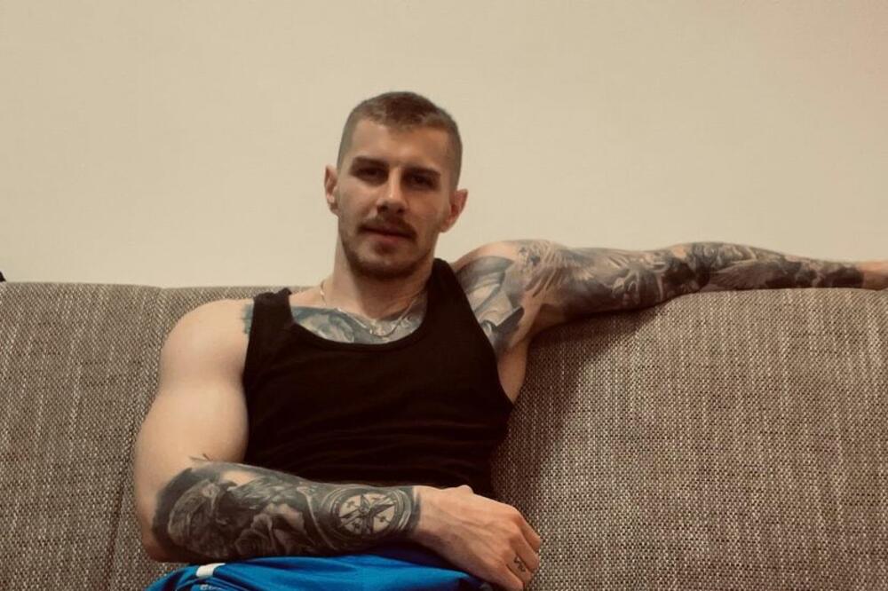 JANJUŠEV BRAT NIJE GOVORIO NI SA DRUGIM ROĐENIM BRATOM: Ovo je bila poslednja JAVNA PORUKA, jeza da te uhvati