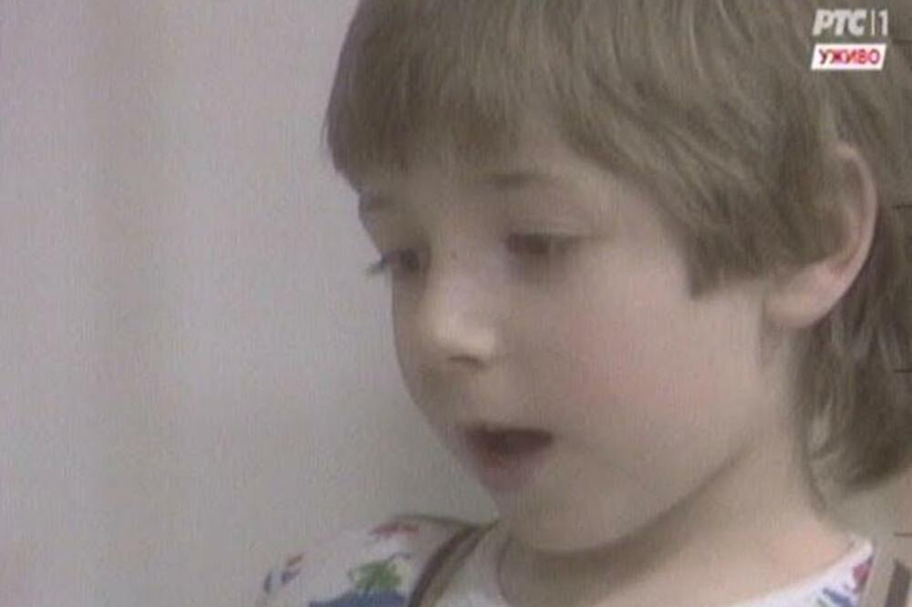 NEVEROVATNO DA JE TO ON! Danas je POZNATI muzičar, bio je u BRAKU sa FATALNOM PLAVUŠOM i svi ga ODLIČNO ZNATE