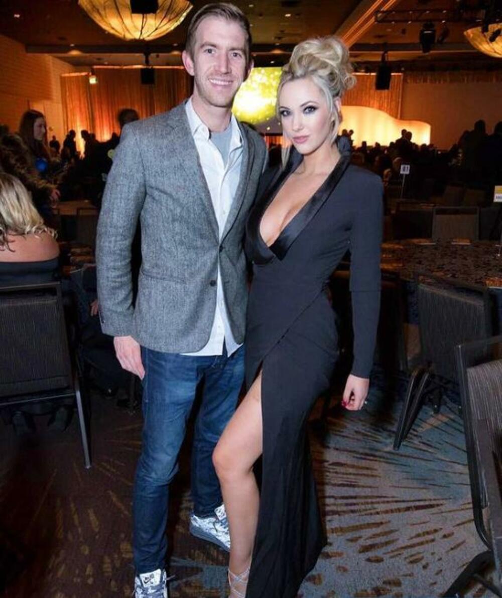 Deni je takođe otkrio da mu samo ponekad nedostaje seks bez kamera