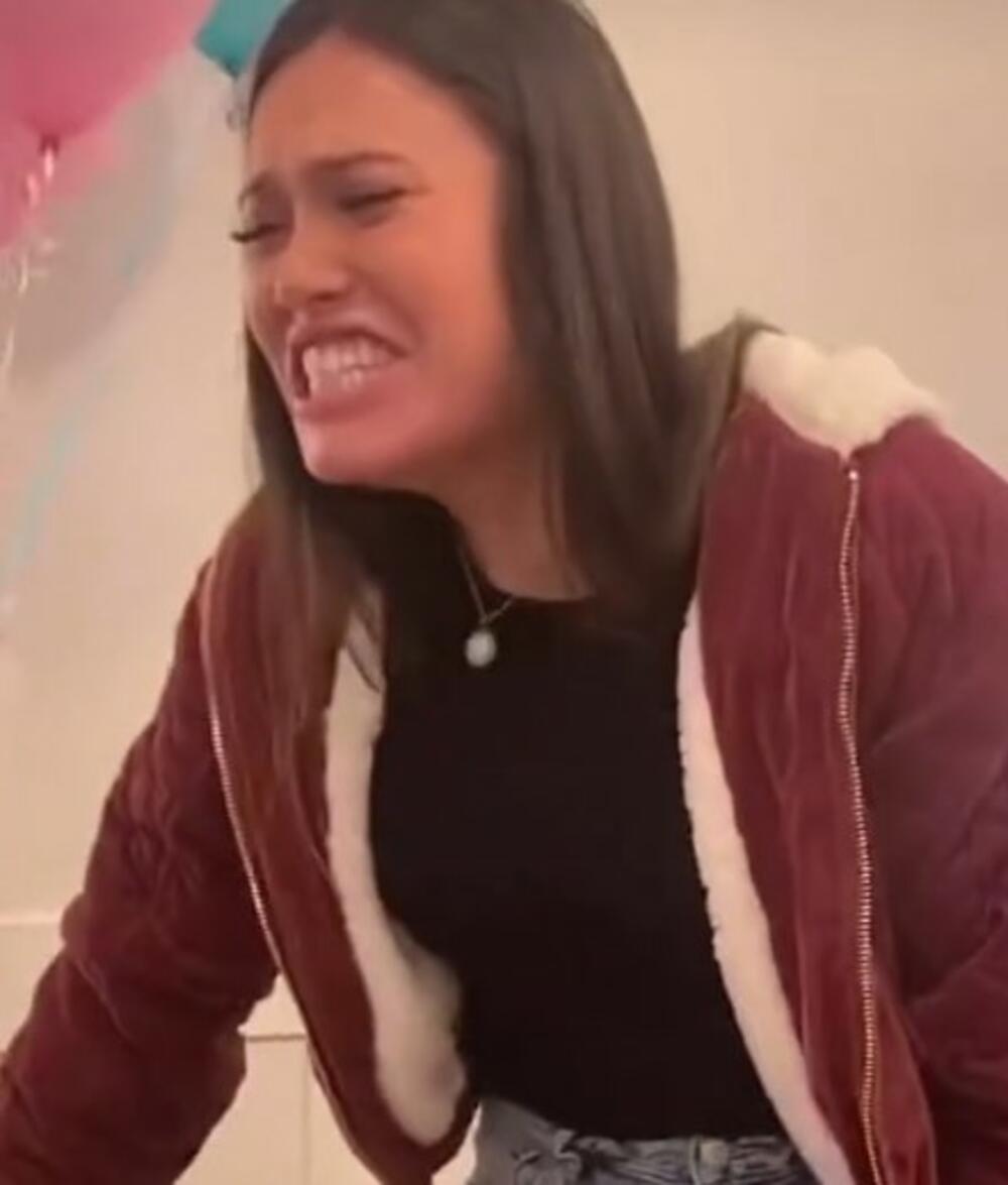 Reakcija majke na tortu