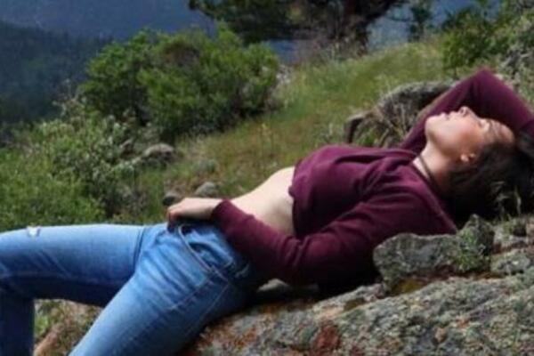 POZNATA GLUMICA SNIMALA PO*NO FILM, PA JOJ UPALA POLICIJA: Bili su skroz GOLI, a onda je USLEDILO... (FOTO)