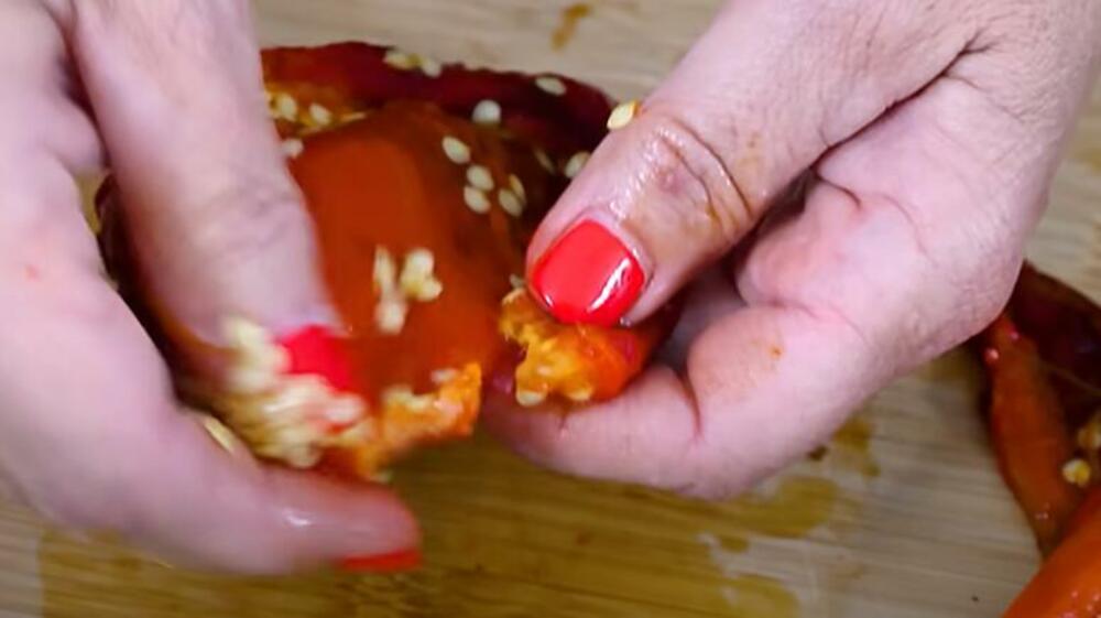 Čišćenje crvenih paprika