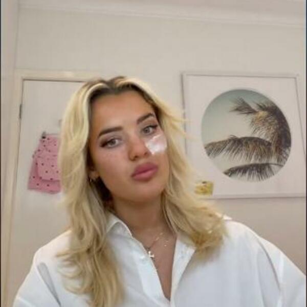 ZBOG OPASNOG TRENDA KOJI SE ŠIRI INTERNETOM SEBI JE UNIŠTILA LICE: Jezivo se UPROPASTILA za samo 7 dana (VIDEO)