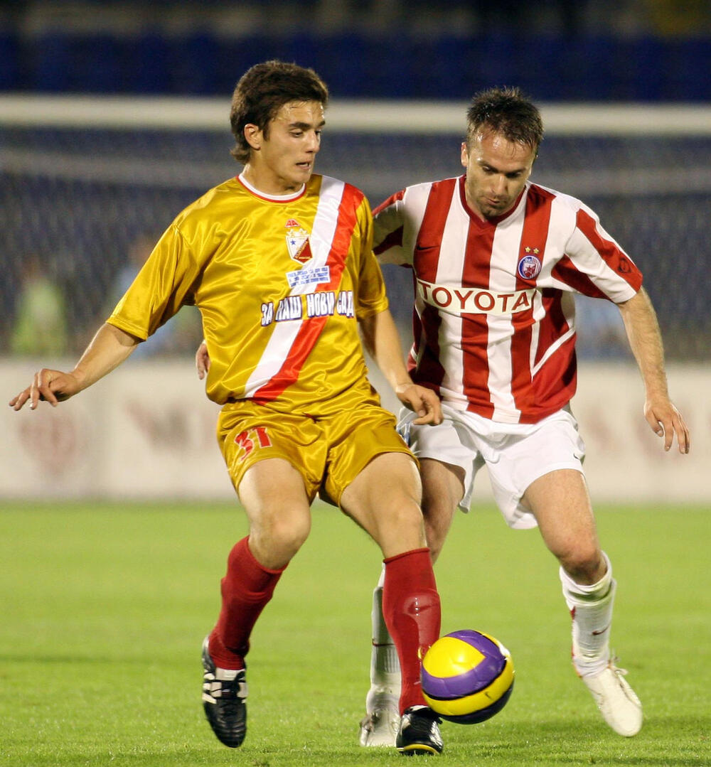 Dušan Tadić (levo) u dresu Vojvodine tokom finala Kupa Srbije 2007. godine