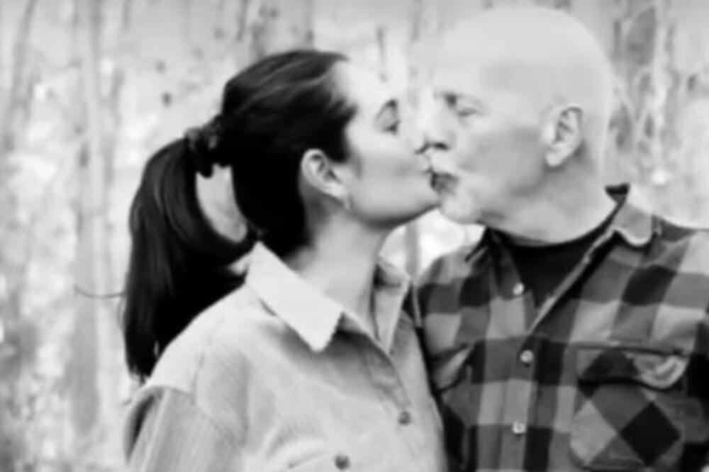 POSLEDNJA OBJAVA ĆERKE BRUSA VILISA ĆE VAS RASPLAKATI: Nedostaje joj TATA, a zbog ove PSOVKE nikome nije DOBRO