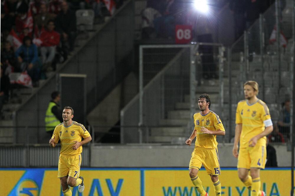 BIO JE NA RADARU ZVEZDE, A SAD MU SE LEKARI BORE ZA ŽIVOT: Tragična priča velikog talenta, evo šta mu se desilo!