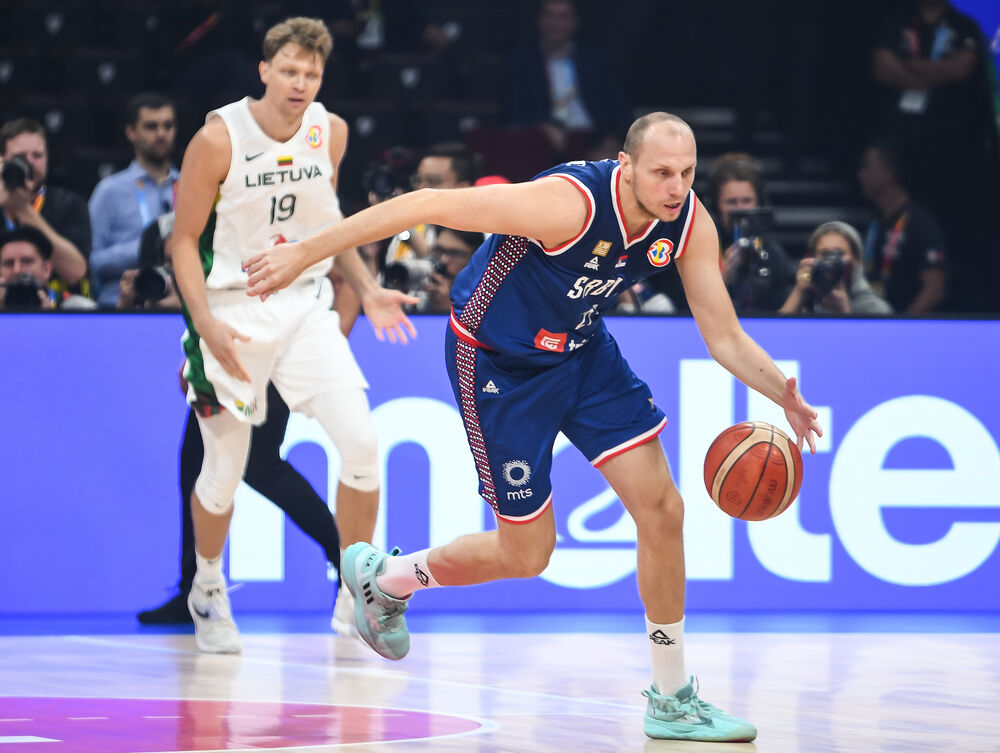Dejan Davidovac protiv Litvanije na Mundobasketu