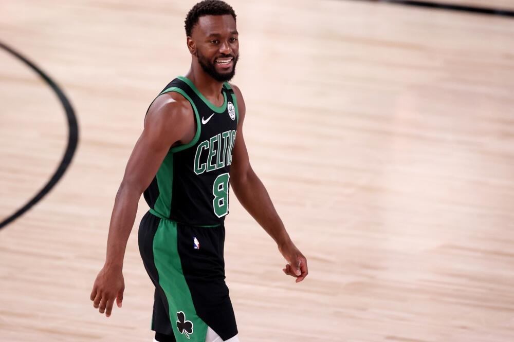 "TO JE DIVLJE MESTO!" Kemba Voker jedva čeka da zaigra u "paklu" Delija i Grobara (FOTO)