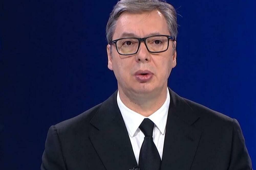 PREDSEDNIK VUČIĆ ZA FAJNENŠEL TAJMS: Vojska neće ući na KiM, povući ćemo srpske snage