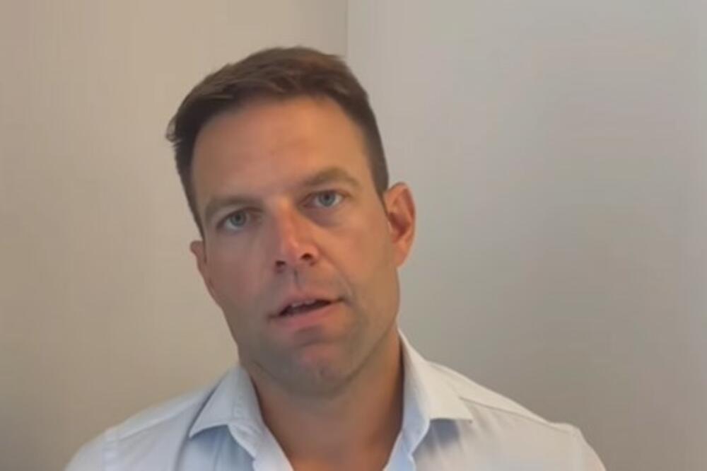 STEFANOS JE MLAD, LEP, ZGODAN I GEJ: Žene OMAMLJENE njegovim izgledom, a on ima SAMO OVU AMBICIJU (FOTO)