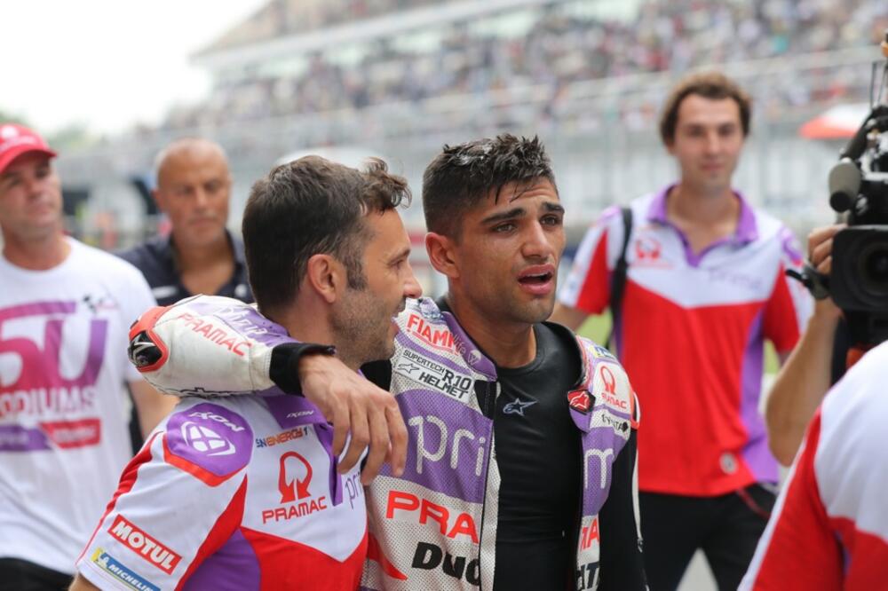 "MARTINATOR" PROŠAO KROZ PAKAO: Dehidrirao, a još 8 krugova do kraja trke... Lekar hteo da ga OŽIVLJAVA!