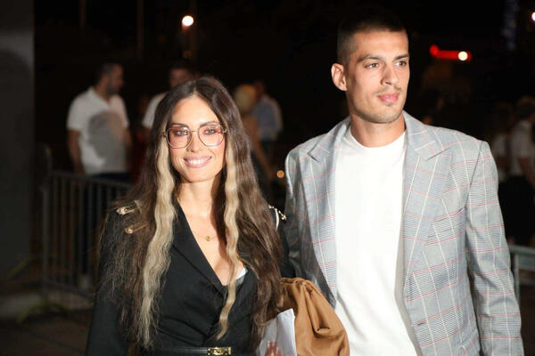 Da li vas čeka kazna ako gledate tuđe intimne snimke: Posle ovoga ništa više neće biti isto, advokat sve objasnio