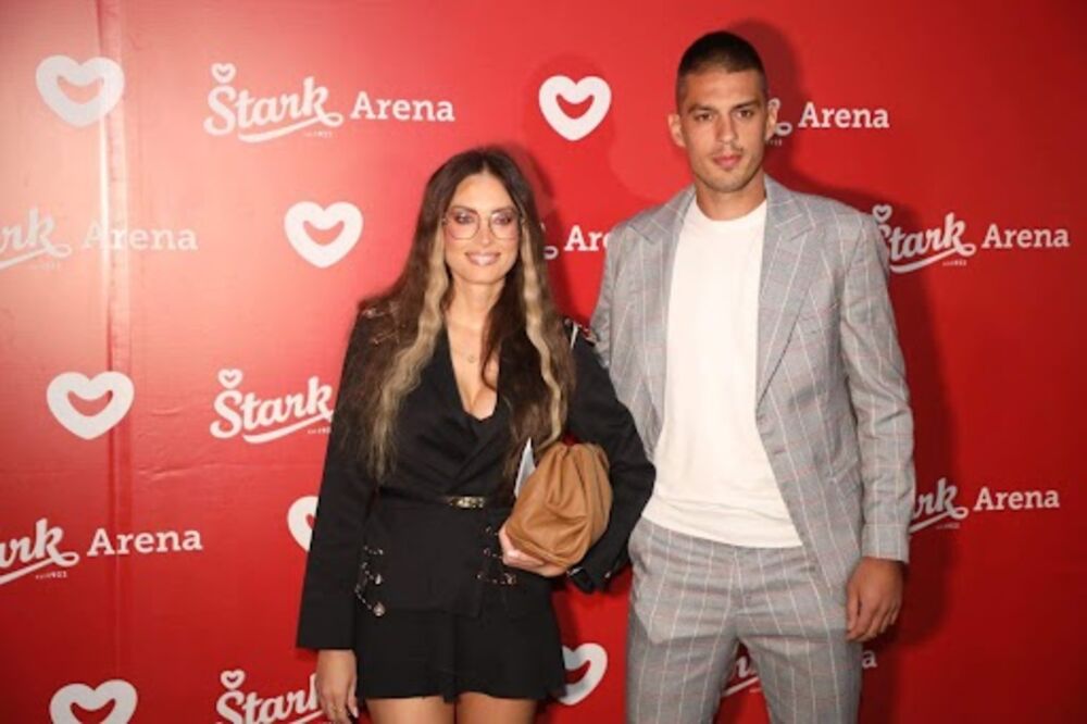 Mirka Vasiljević, Vujadin Savić