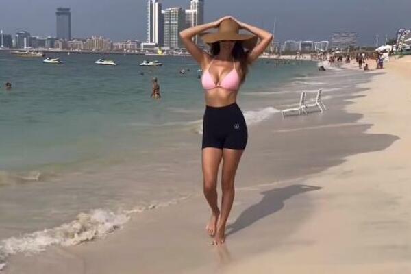 PREMIJER SLOVENIJE LJUBI 20 GODINA MLAĐU: Ovo je FATALNA TINA koja MAMI UZDAHE, od VRELIH FOTKI vam neće biti DOBRO