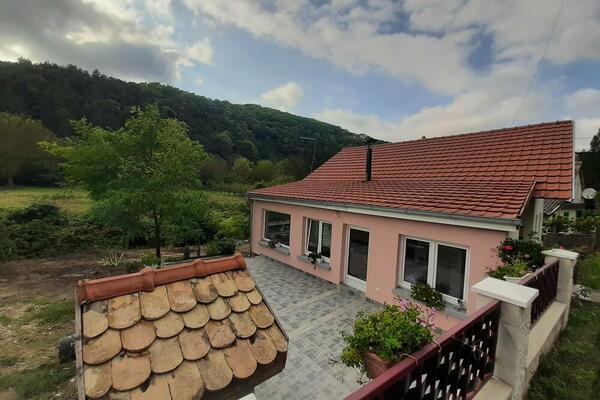 SRBIN PRODAJE RENOVIRANU KUĆU BLIZU NOVOG SADA: Sve je namešteno po najvišem nivou, ali 1 stvar svima BODE OČI