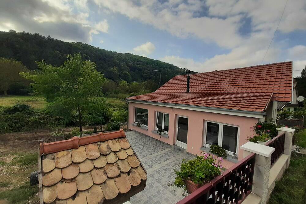 SRBIN PRODAJE RENOVIRANU KUĆU BLIZU NOVOG SADA: Sve je namešteno po najvišem nivou, ali 1 stvar svima BODE OČI