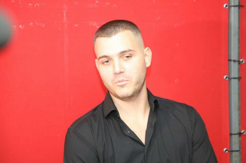 BRENIN SIN NE KRIJE KOLIKO JE ZALJUBLJEN: Objavio fotku sa lepom Sofijom, a 1 detalj na njemu privukao je pažnju