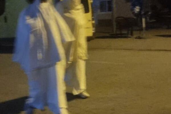"OVA BOLEŠTINA SE ŠIRI OPAKO": Navukli bele čaršafe i rade OVO, narod uplašen, ŠTA JE S LJUDIMA VIŠE? (FOTO)