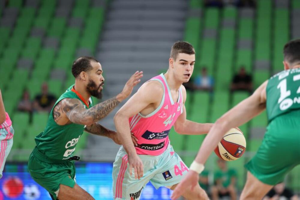 TOPIĆ UZALUD BLISTAO! Mega se vratila posle -20 i izgubila posle drame (VIDEO/FOTO)