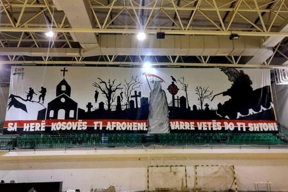 SAMO BOLESNI UMOVI OVO MOGU DA OSMISLE: Jeziva poruka navijača Trepče upućena Srbima na Kosovu! (FOTO)
