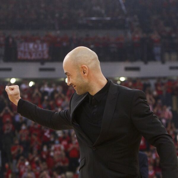 Janis Adetokumbo dobija ogromno pojačanje! Spanulis želi bivšeg košarkaša Crvene zvezde za Evrobasket