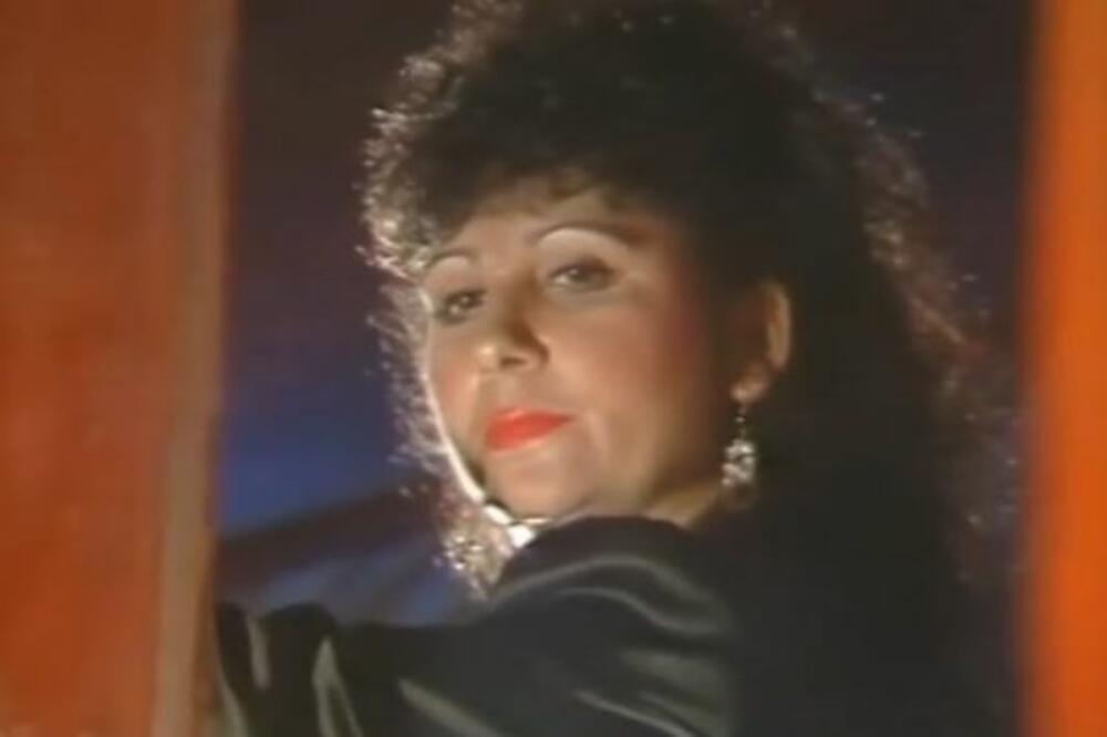 OTPEVALA "ALA BIH SE ŠIKICALA" Svi su je voleli, a danas izgleda POTPUNO DRUGAČIJE, ko bi rekao? (FOTO)