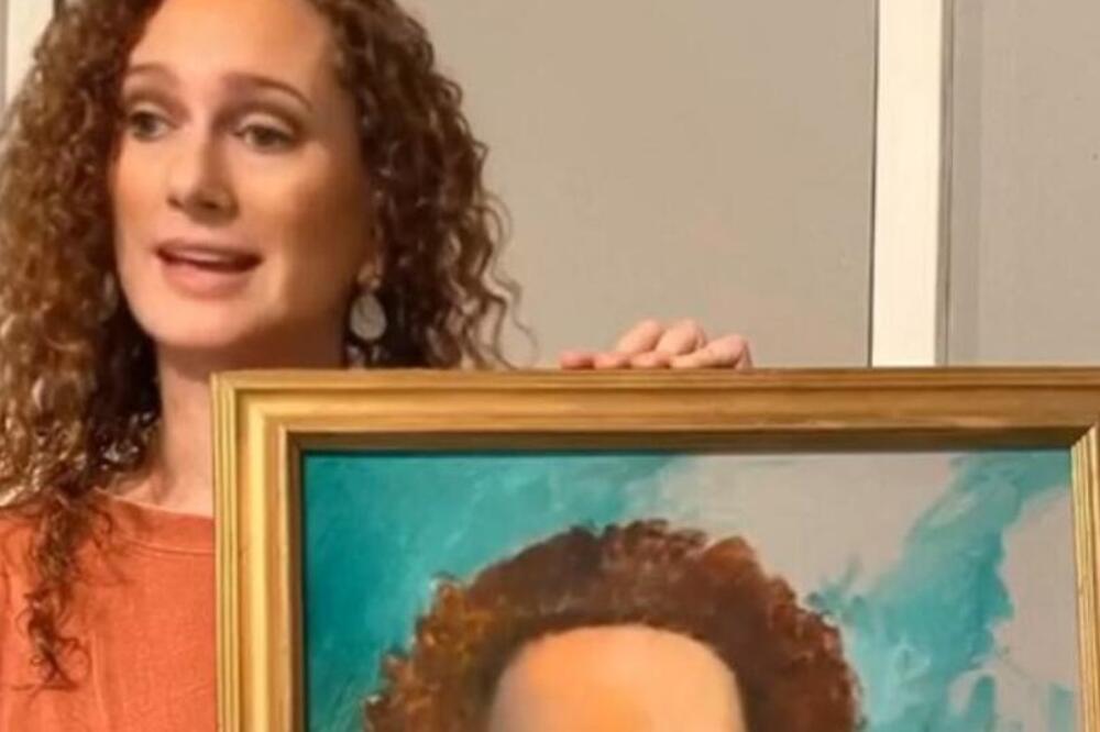 NAŠLA JE SVOJU DVOJNICU NA INTERNETU, A ONDA JOJ JE STIGLO OVO: Kad je otvorila vrata, samo što se nije srušila