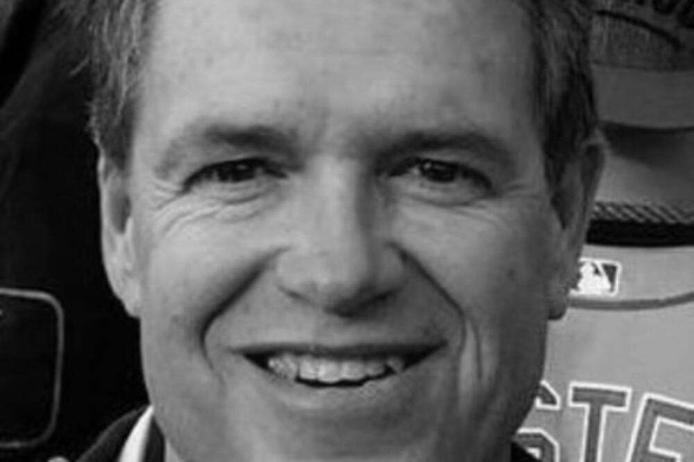 PREMINUO ČUVENI REPORTER: Supruga objavila TRAGIČNU VEST