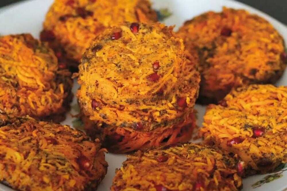 RECEPT ZA VRHUNSKE ZDRAVE SIROVE POGAČICE: Trebaju vam 3 sastojka, neverovatnom BRZINOM se TOPE U USTIMA (VIDEO)